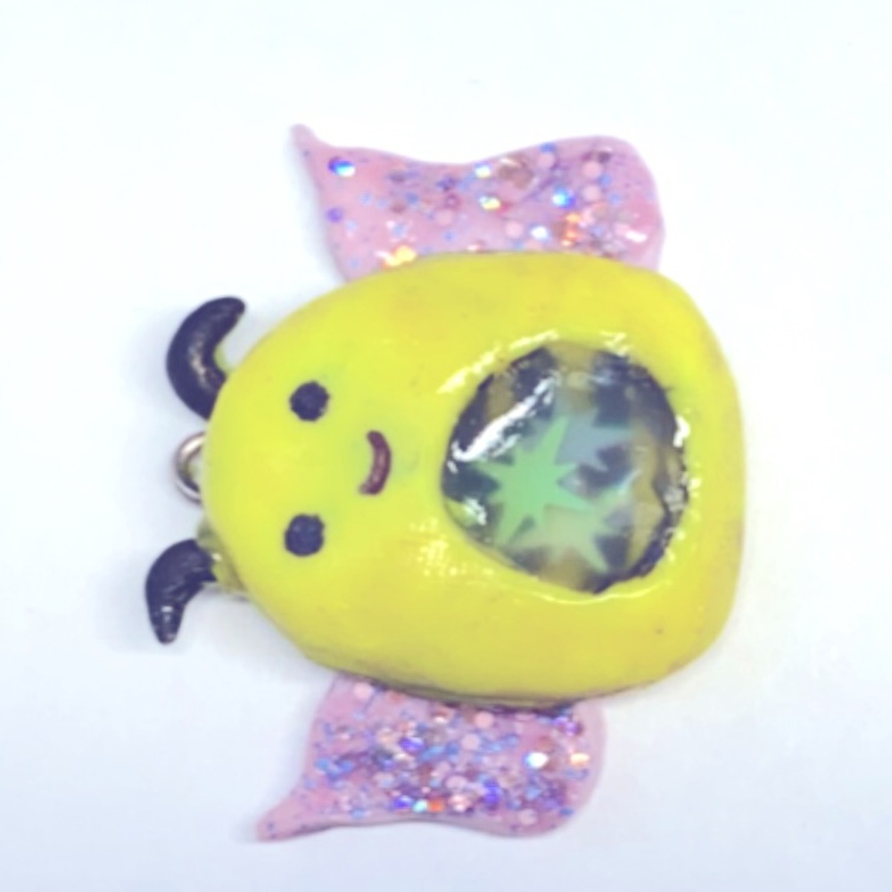 Sparkly bee charm (Necklace or keychain)